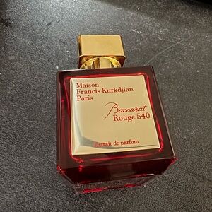 Maison Francis Kurkdjian
Baccarat Rouge 540 Extrait de parfum